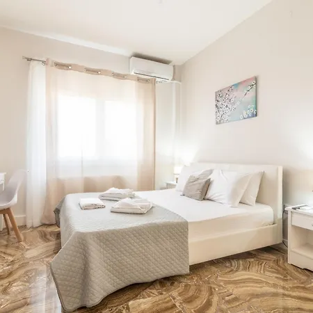 Stylish Apartment Near The Beach With Parking Gazi Exterior foto