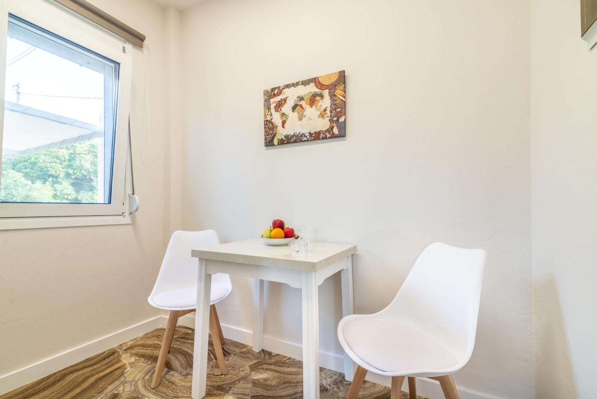 Stylish Near The With Parking Apartment